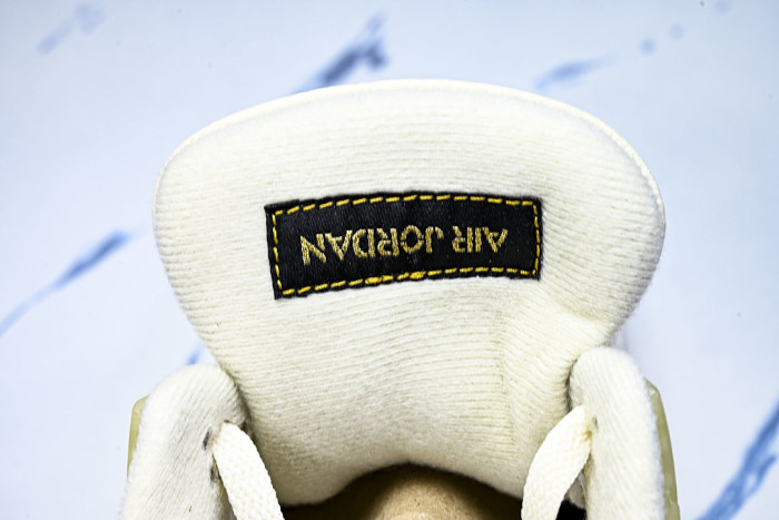 Air Jordan 4 HV0823-101