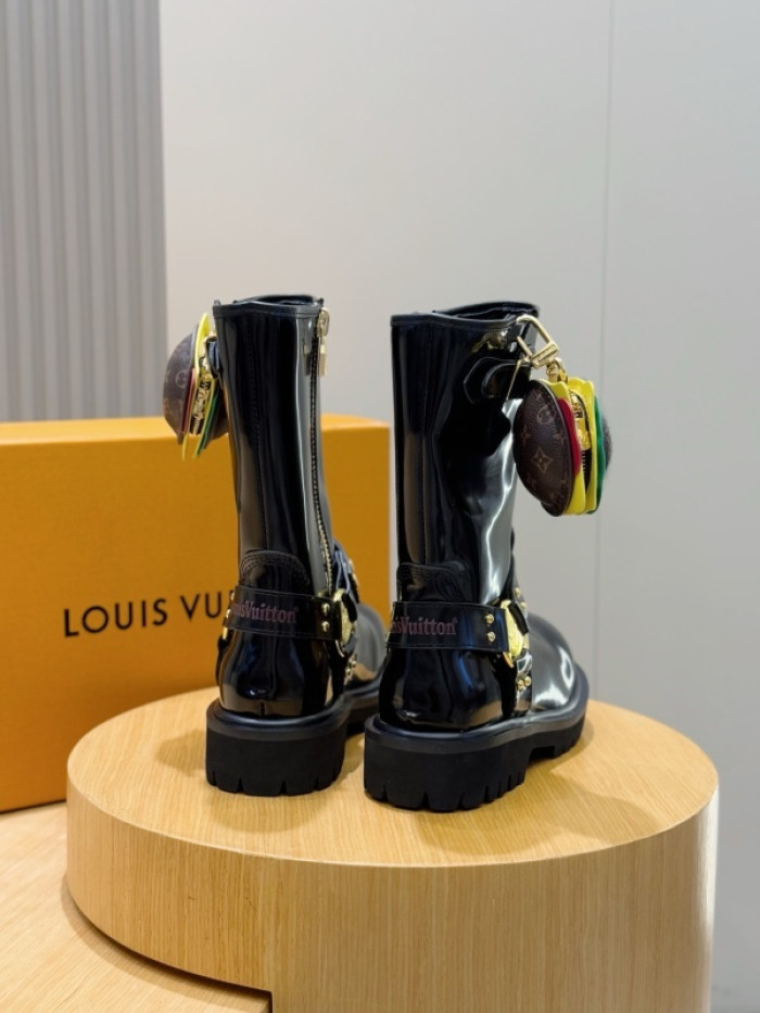 L**V**T* BOOTS LVTBS-053