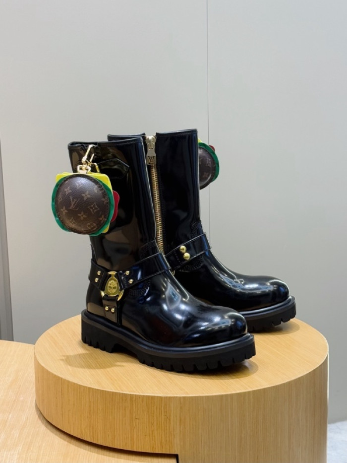L**V**T* BOOTS LVTBS-053
