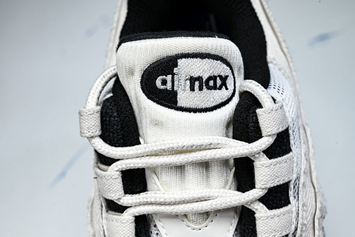 Nike Air Max 95 IQ0284-010