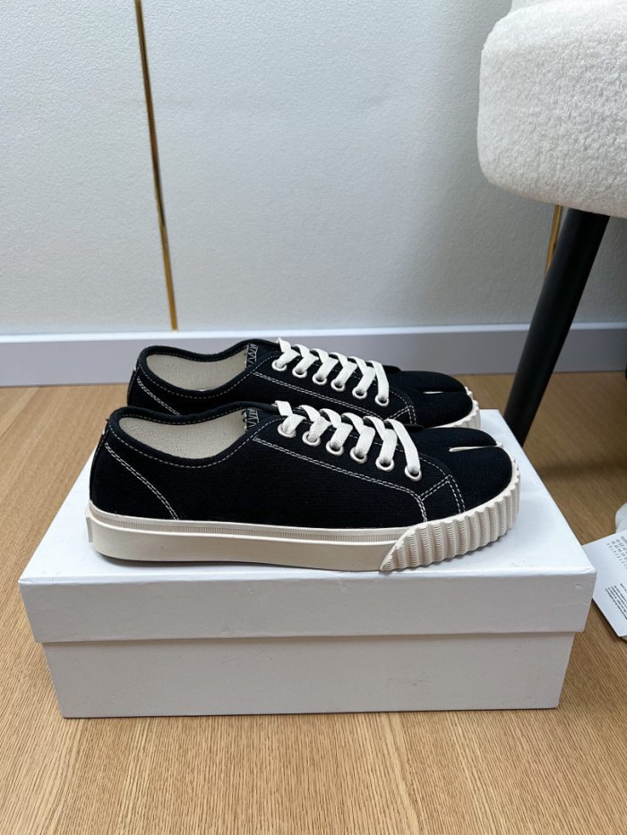 Ma*iso*n Mar*giela MAMA-0152
