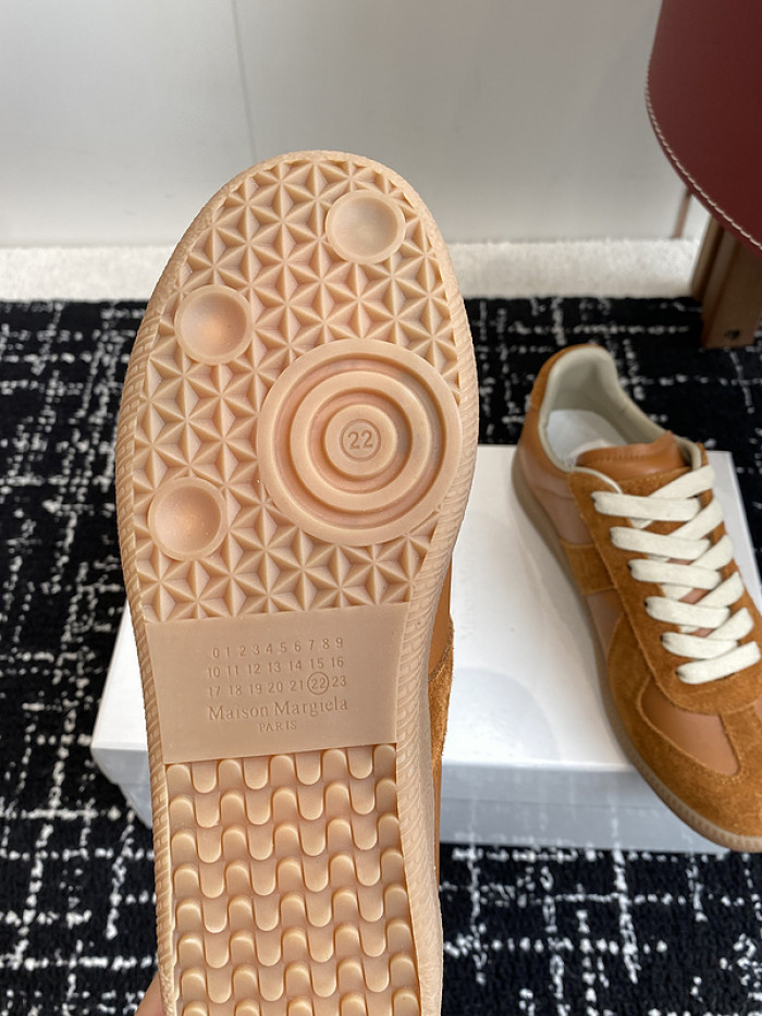 Ma*iso*n Mar*giela MAMA-082