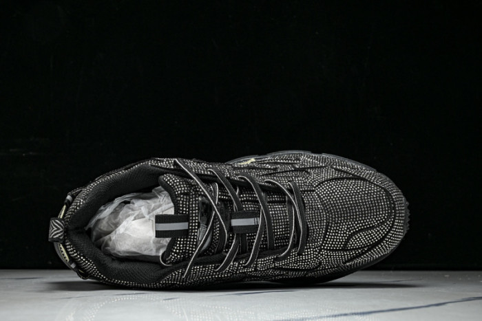 C/O​ SNEAKERS CO-047