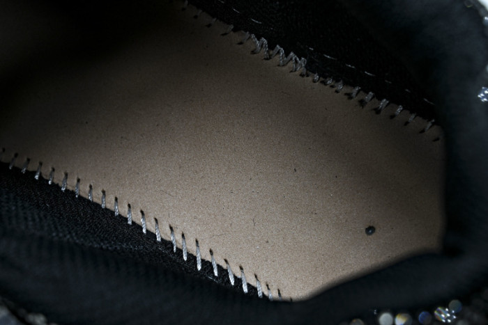 C/O​ SNEAKERS CO-047