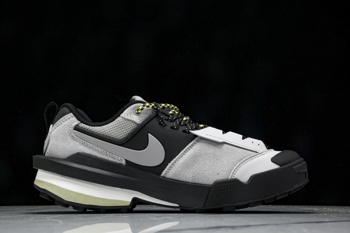 Sacai x Nike Zegamadome HQ8618-003