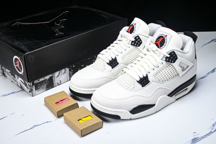 Air Jordan 4“Flight Club”Sail/Black-University Red IM4002-100