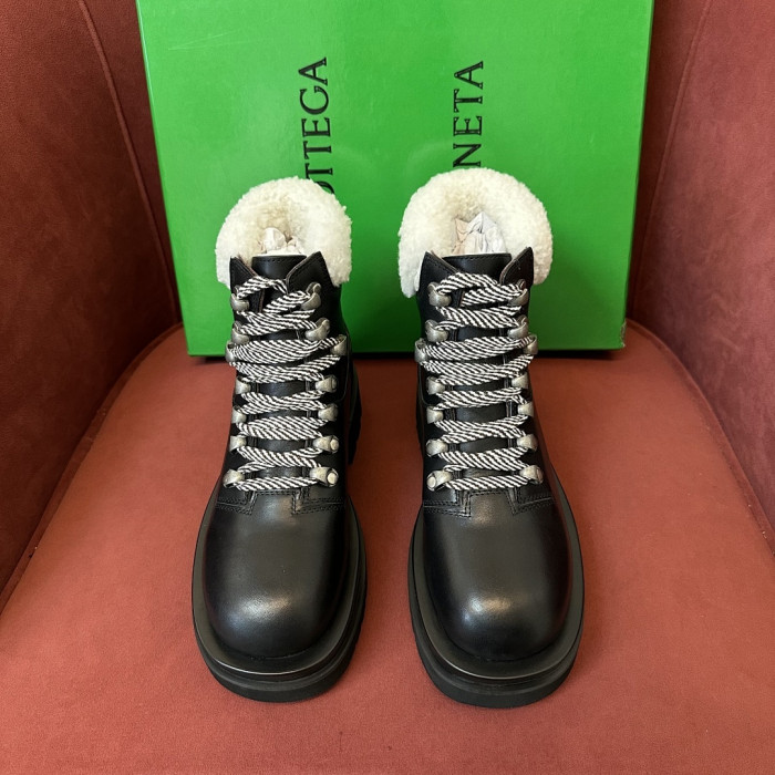 B0tt*ga Ven*ta SNEAKER BVBS-013