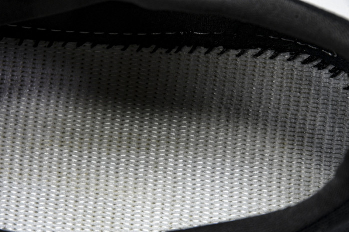 C/O​ SNEAKERS CO-038