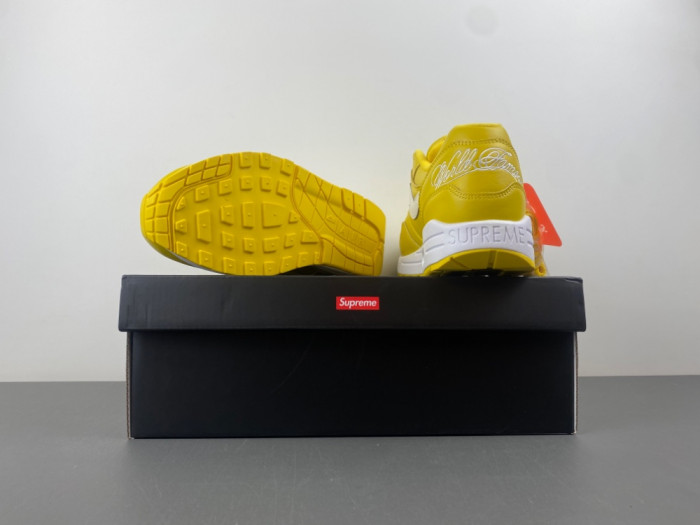 Svp*me x nike air max 1 