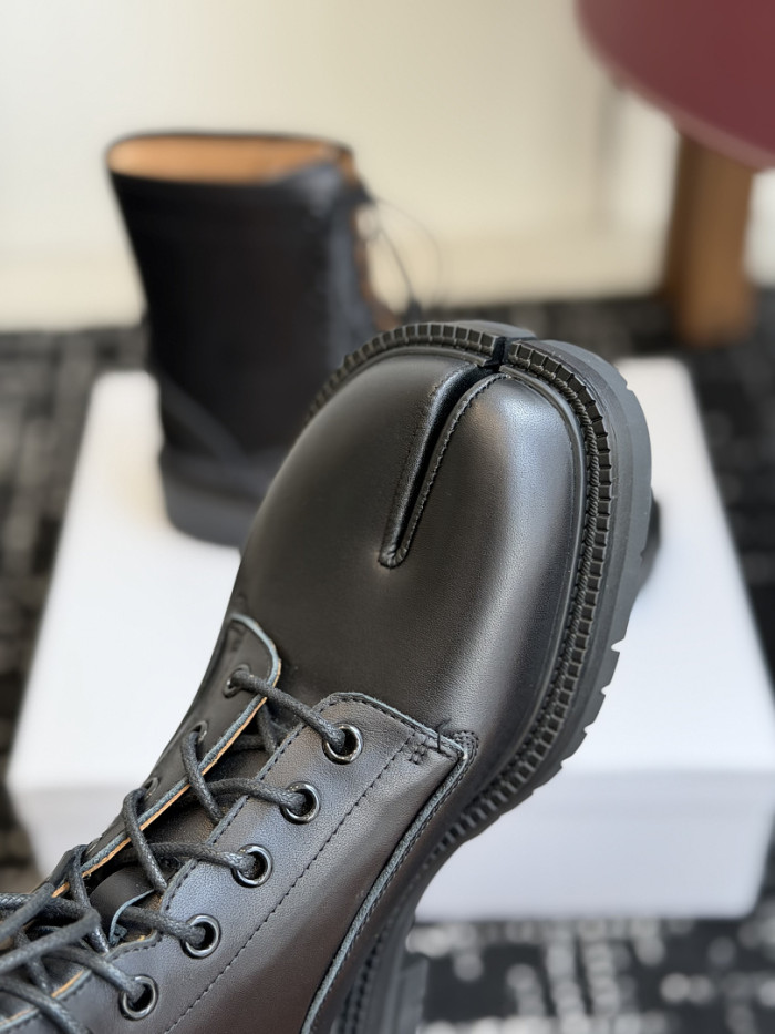 Ma*iso*n Mar*giela Boots MNMB-0010