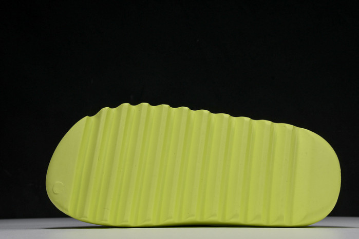 ye**ezy slide glow green   gx6138