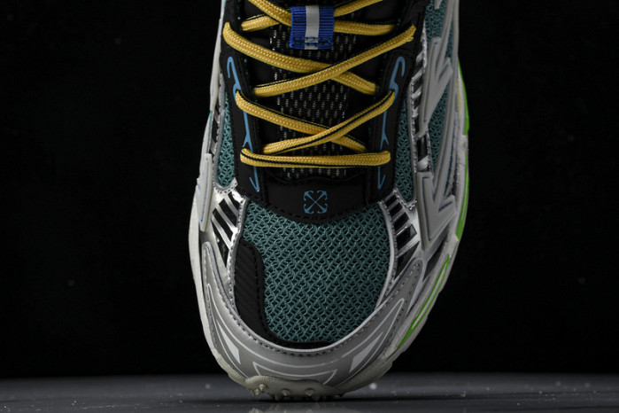 c/o sneakers co-005