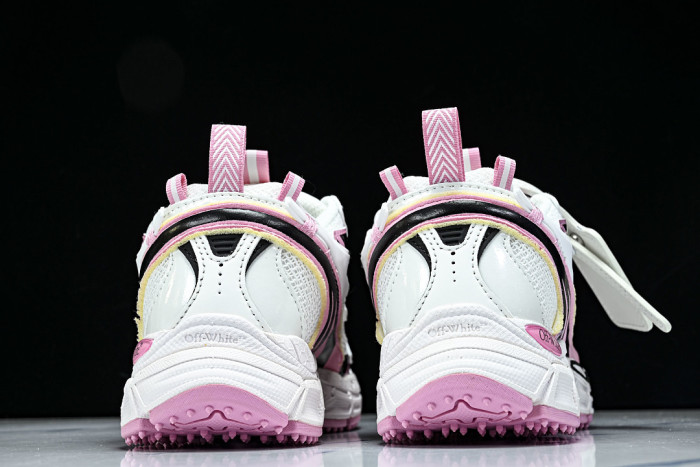 C/O​ SNEAKERS CO-065