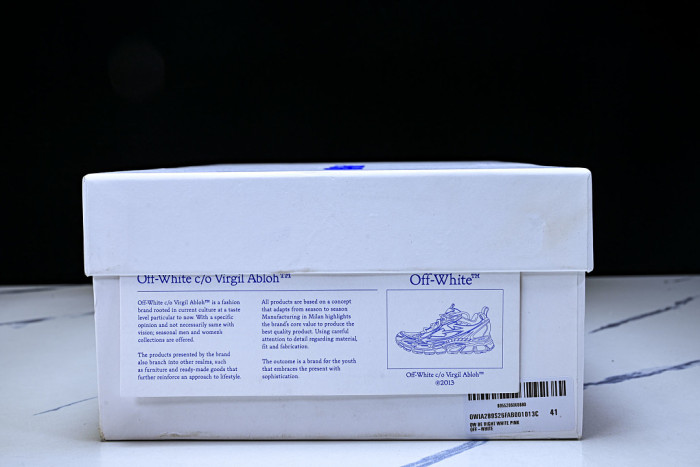 C/O​ SNEAKERS CO-065