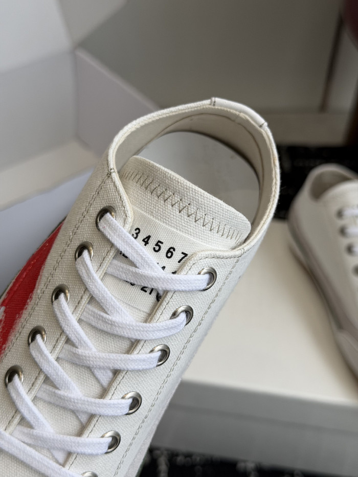 Ma*iso*n Mar*giela MNMA-0200