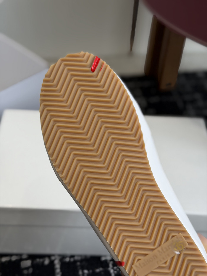 Ma*iso*n Mar*giela MNMA-0200