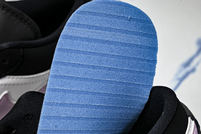 Air Jordan 1 Low II3788-003