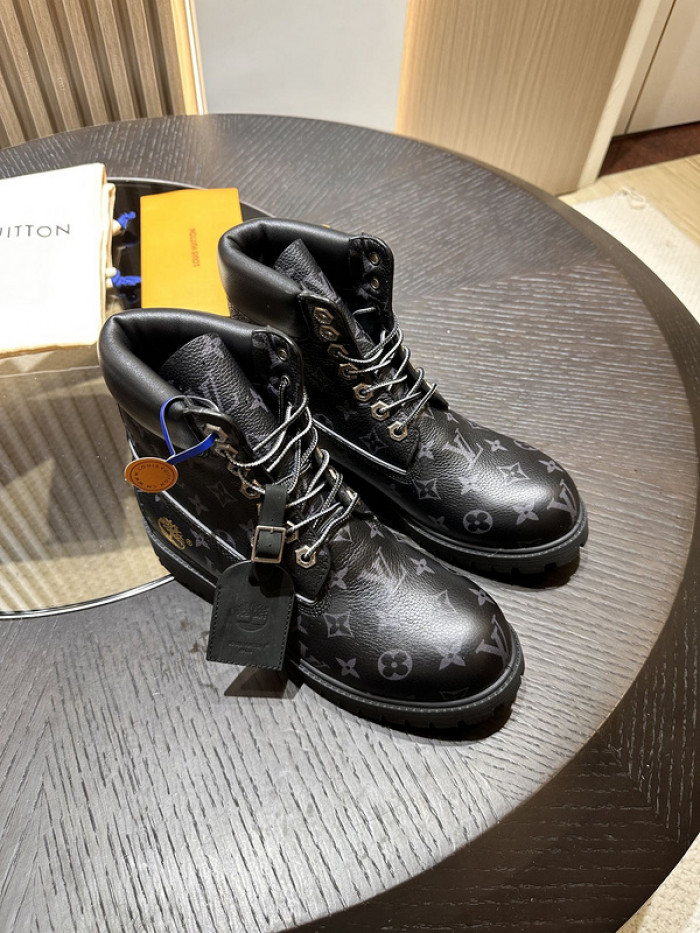 L**V**T* BOOTS LVTBS-012