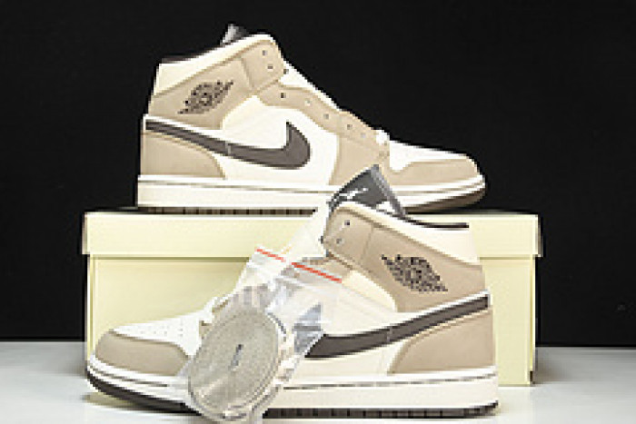 air jordan 1 mid 554766-003