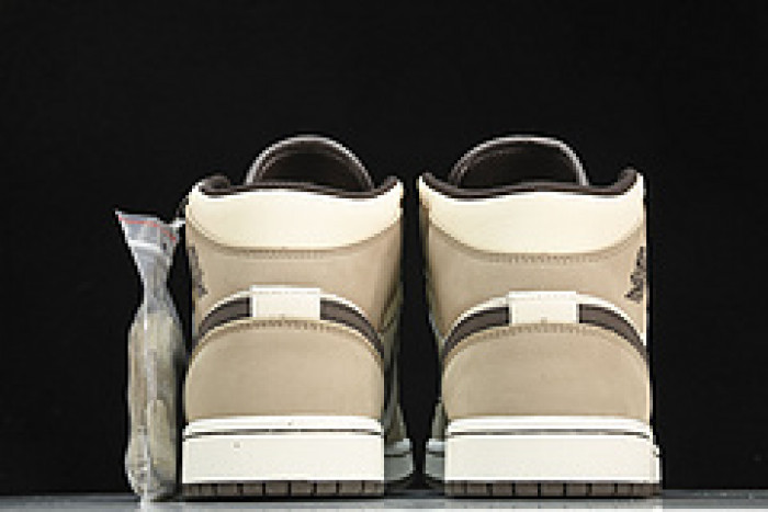 air jordan 1 mid 554766-003