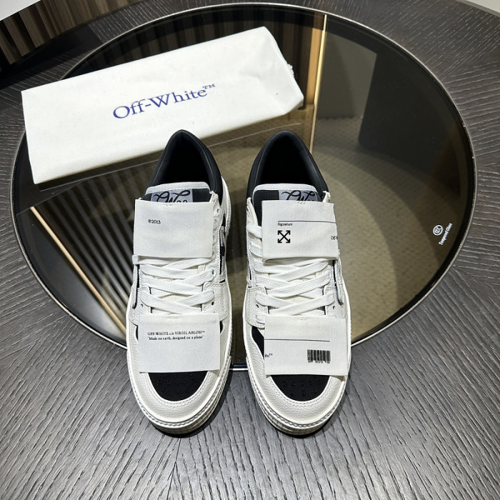 C/O​ SNEAKERS CO-016