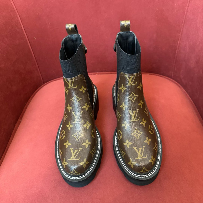 L**V**T* BOOTS LVTBS-034