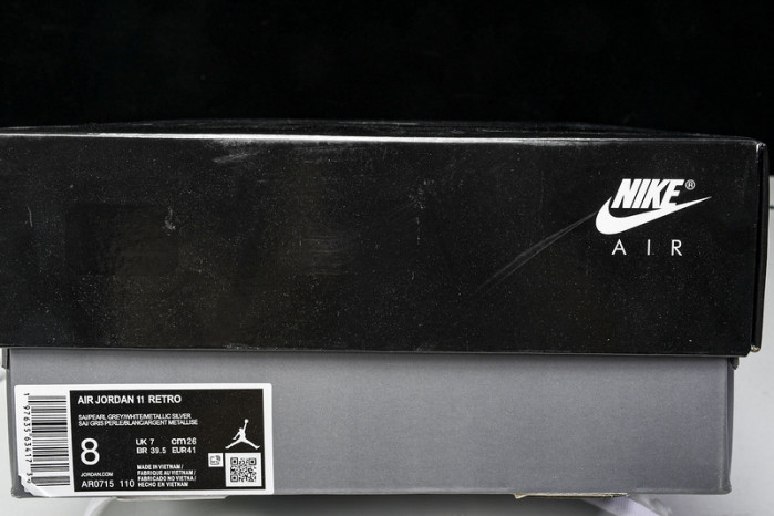 Air Jordan 11 "Grand Finale" AR0715-110