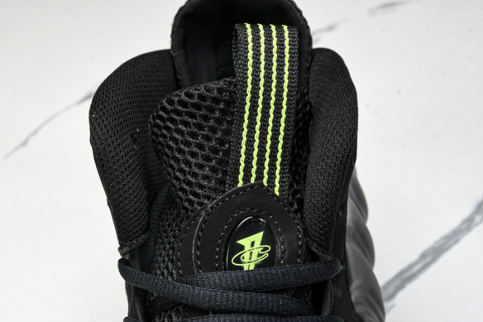 Nike Air Foamposite One “Volt” HF2902-001