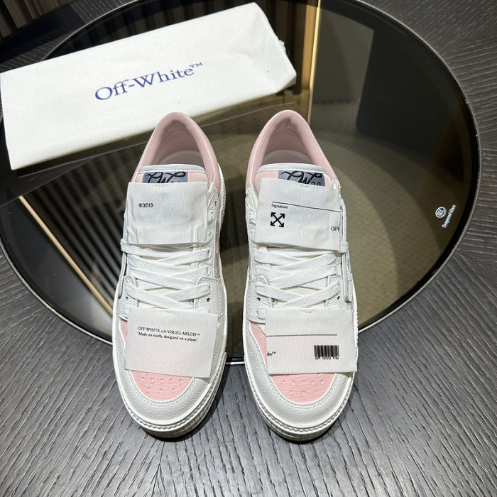 C/O​ SNEAKERS CO-018
