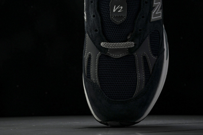 new balance nb-111