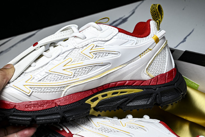 C/O​ SNEAKERS CO-060
