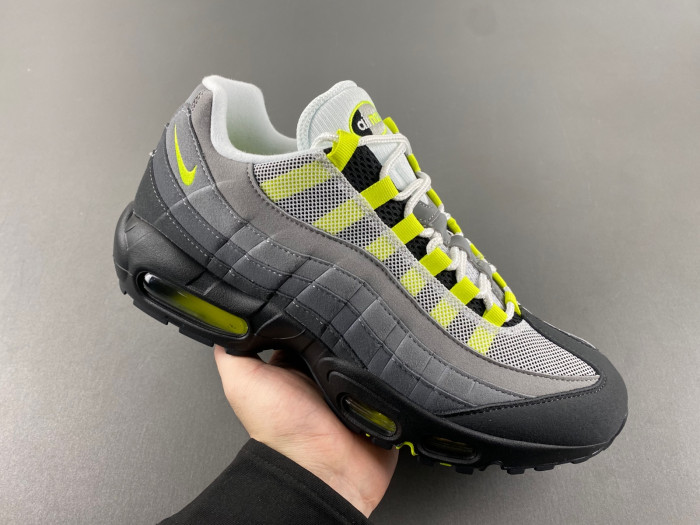 The Nike Air Max CT1689-001