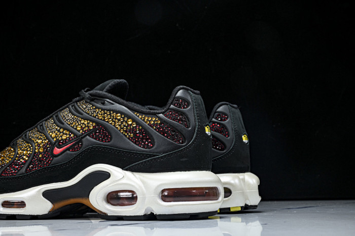 Swarovski x Nike Air Max Plus FZ9042-001