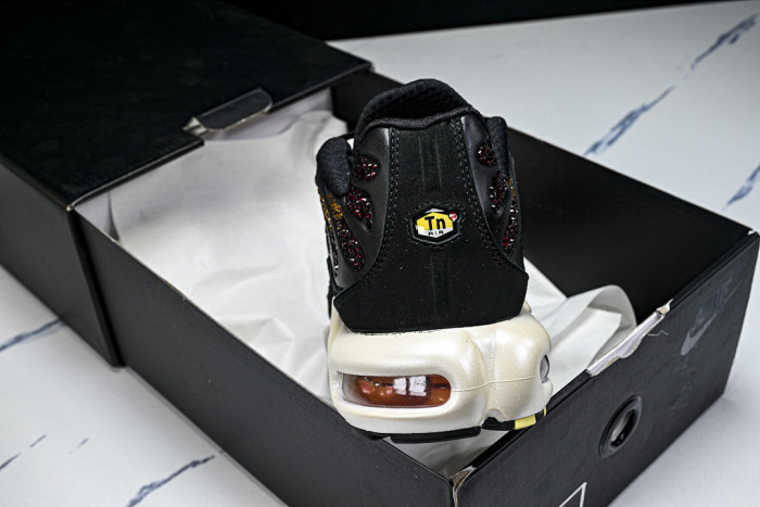 Swarovski x Nike Air Max Plus FZ9042-001