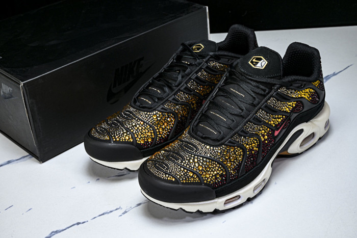 Swarovski x Nike Air Max Plus FZ9042-001