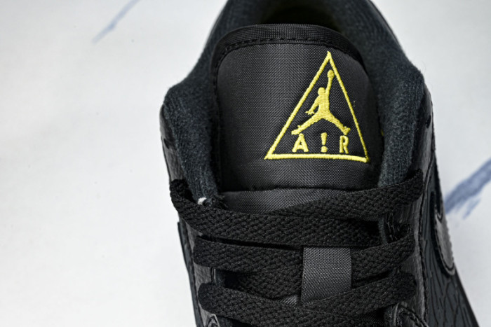 Air Jordan 1 Low "Elephant" IM6568-010