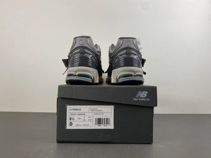 New Balance 19066 NB-186