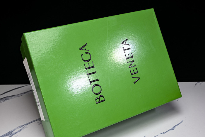 B0tt*ga Ven*ta SNEAKER BVS-061