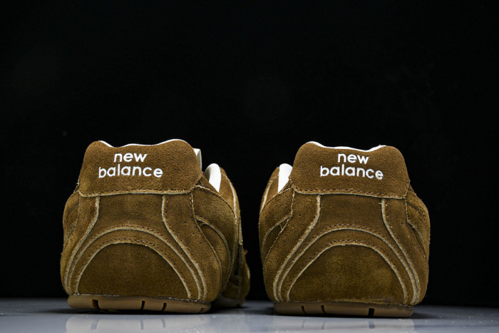 New Balance x MiuMiu 530 MM-003