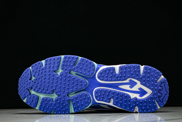 C/O​ SNEAKERS CO-068