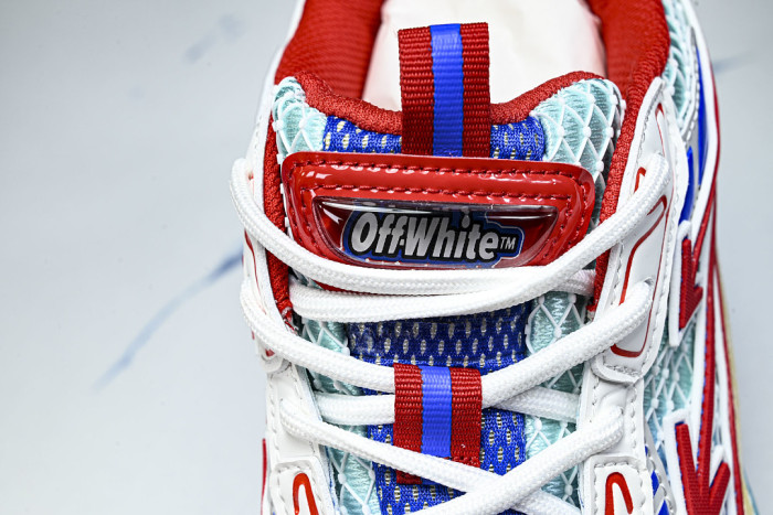 C/O​ SNEAKERS CO-068