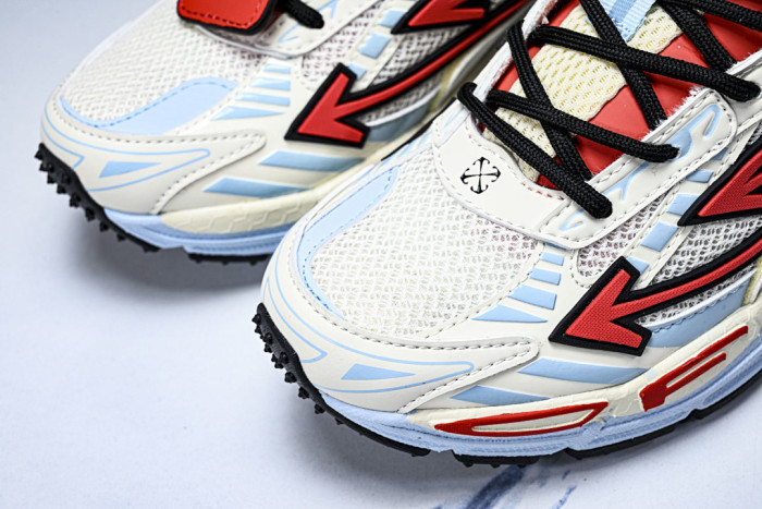 C/O​ SNEAKERS CO-056