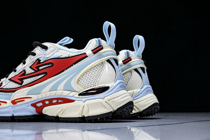 C/O​ SNEAKERS CO-056