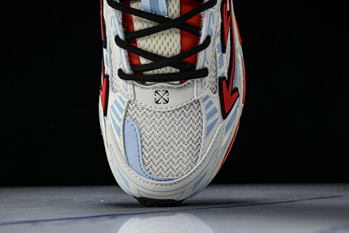C/O​ SNEAKERS CO-056
