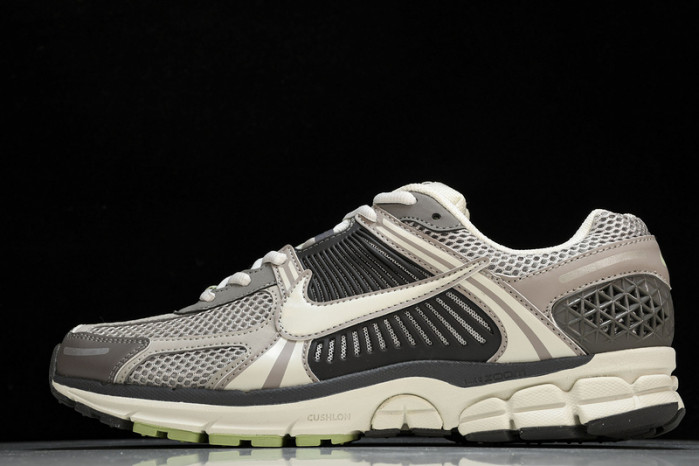 nike air zoom vomero 5 fb8825-001