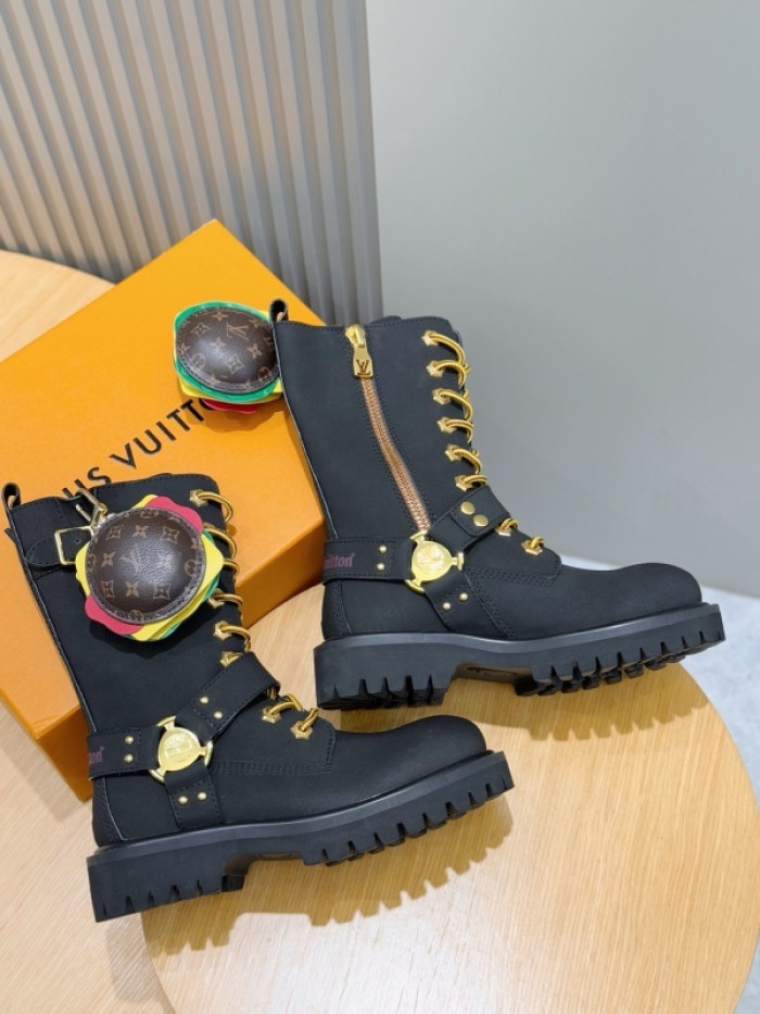 L**V**T* BOOTS LVTBS-052