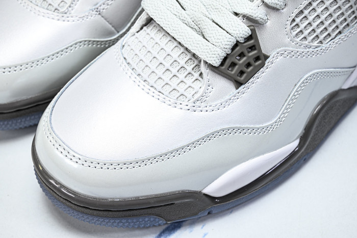 Air Jordan 4 HV4401-014