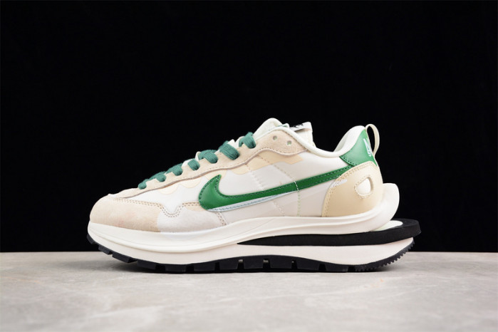 sacai x vaporwaffle dd1875-105