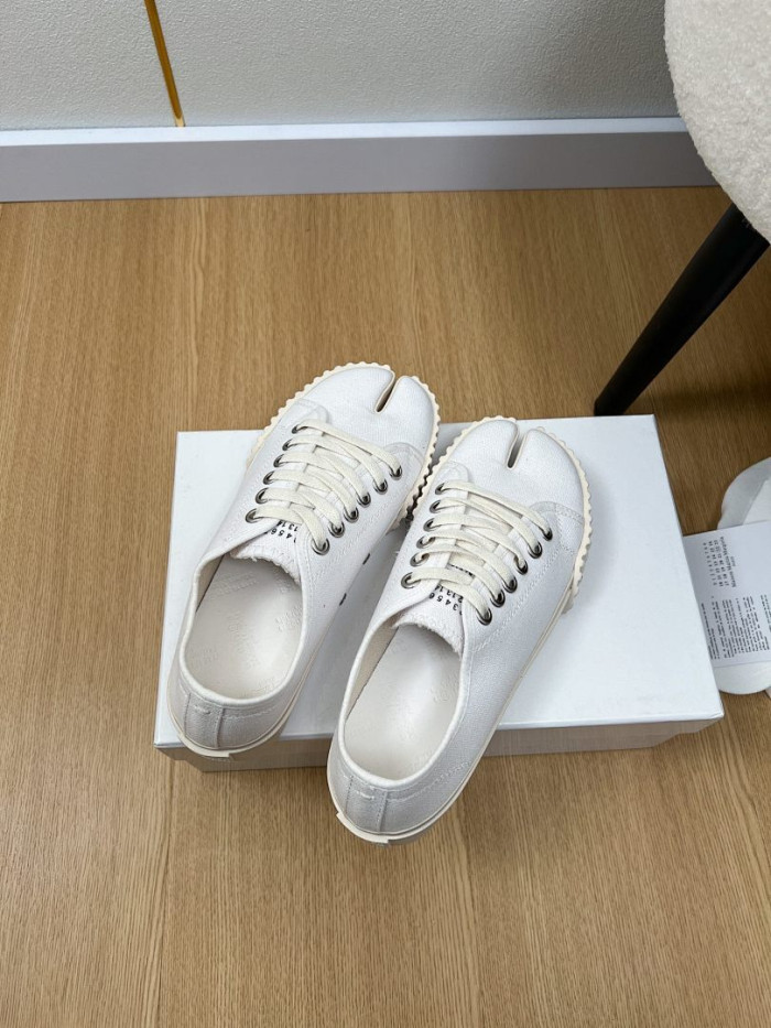 Ma*iso*n Mar*giela MAMA-0155
