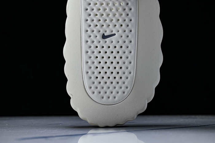 NIKE SLIDE HQ4307-00226